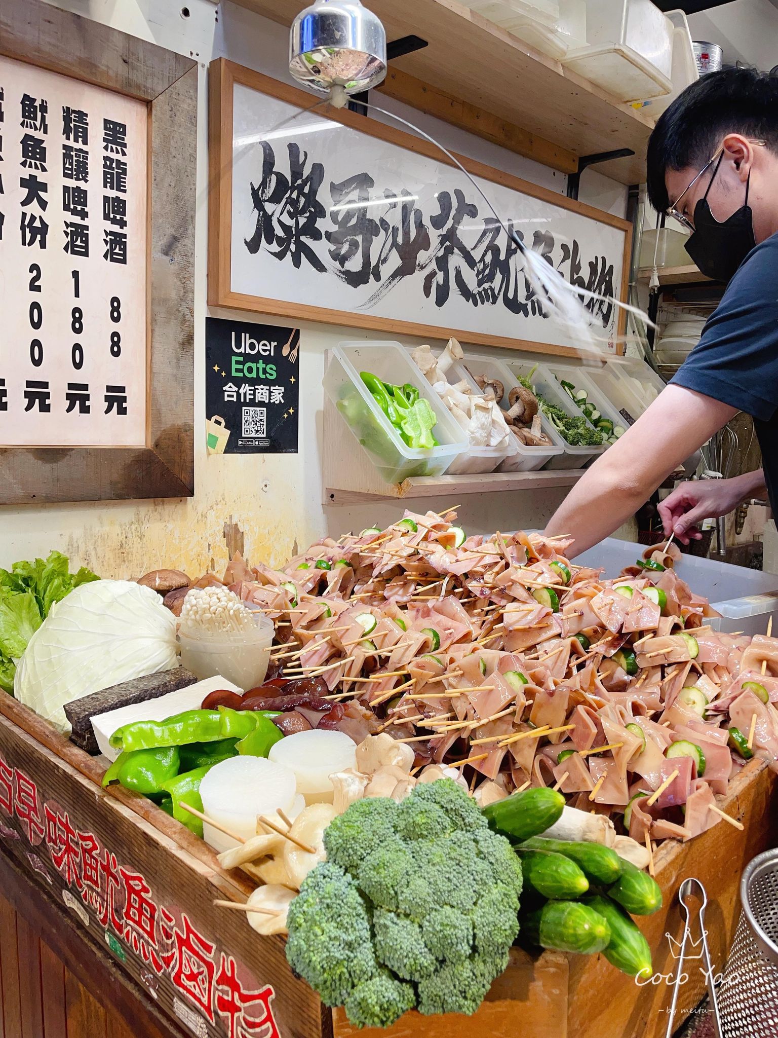 燦哥沙茶魷魚-滷物專門店，宜蘭礁溪美食，讓美食家驚嘆的美味小吃，沙茶魷魚太棒啦