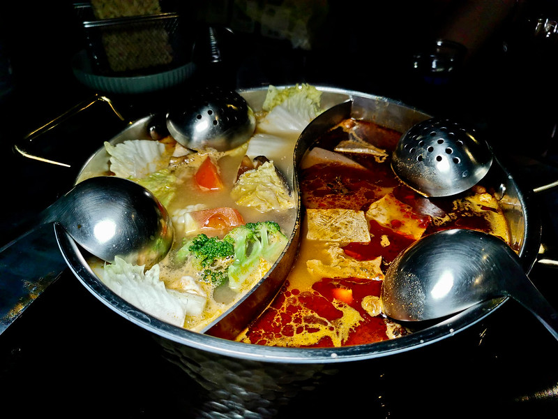 老撈麻辣鍋，捷運南京復興站美食，780就可以吃到的雙人商業午餐，超值又美味 @鄉民食堂