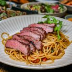 即時熱門文章：拉圖爾精釀柴燒餐廳│西門町美食│柴火炭燒的超美味餐酒館。柴火不止可以燒烤，還可以熱炒!!