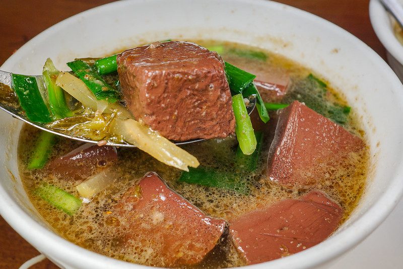 李記宜蘭肉焿&#038;特殊口味豬血湯│西門美食│台北最佳的豬血湯之一，炒米粉與魯肉飯也超棒 @鄉民食堂