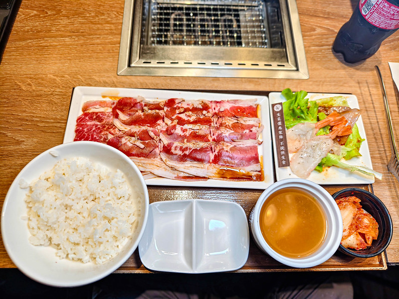 即時熱門文章：燒肉like 信義威秀、一個人的燒肉、捷運市政府站美食、台北獨食