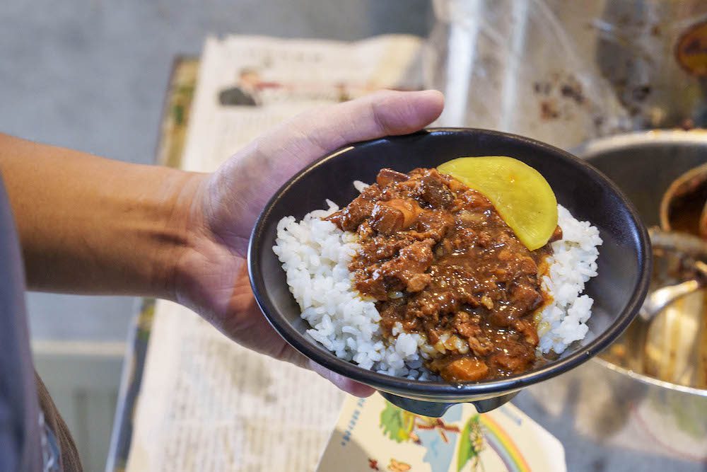 彰化溪湖美食，老屋麵線糊，滿滿膠質俗又大碗的超美味滷肉飯，還有料滿滿的大腸麵線!! @鄉民食堂