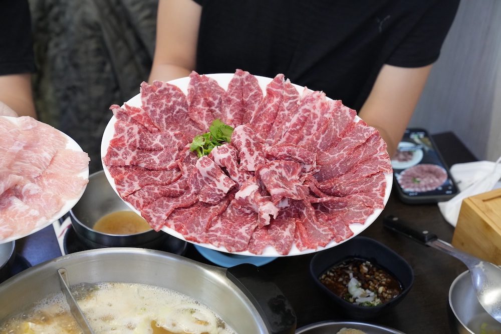 隆興汕頭火鍋，屏東美食，傳統道地火鍋美味好停車 @鄉民食堂